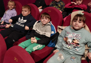 Spektakl teatralny pt.: "Przygody Baltazara" w KDK- gr. IV, V, XI i XII