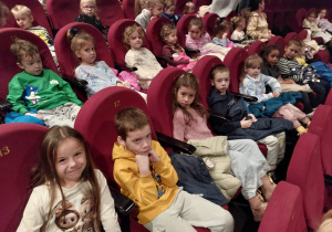 Spektakl teatralny pt.: "Przygody Baltazara" w KDK- gr. IV, V, XI i XII