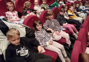 Spektakl teatralny pt.: "Przygody Baltazara" w KDK- gr. IV, V, XI i XII