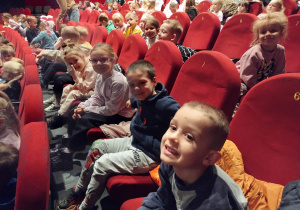 Spektakl teatralny pt.: "Przygody Baltazara" w KDK- gr. IV, V, XI i XII