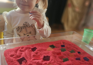 Kodowanie z kubeczkami – Code Week w grupie VII