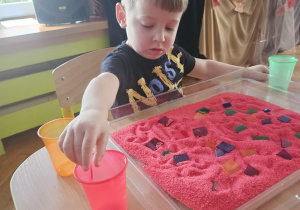 Kodowanie z kubeczkami – Code Week w grupie VII