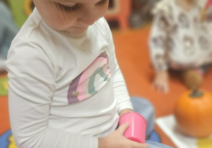 Kodowanie z kubeczkami – Code Week w grupie VII