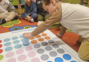 Kodowanie z kubeczkami – Code Week w grupie VII