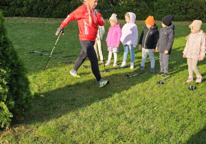 „Kijki w małych rączkach” – Nordic Walking dla przedszkolaków – gr. IV