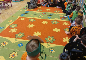 ,,Październikowe czary mary” - Innowacyjne Warsztaty Edukacyjne z KidsLab Konin w grupie V