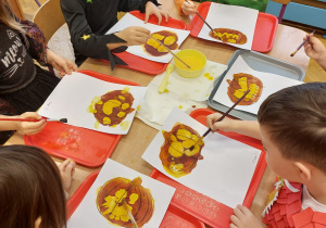 ,,Październikowe czary mary” - Innowacyjne Warsztaty Edukacyjne z KidsLab Konin w grupie V