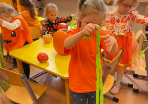 Dzień Dyni - zajęcia koleżeńskie w gr. XI i XII