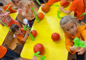 Dzień Dyni - zajęcia koleżeńskie w gr. XI i XII