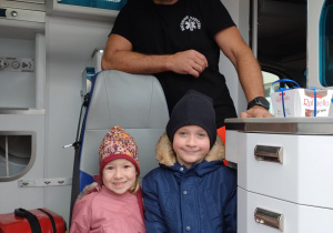 Pierwsza pomoc, czyli wizyta ratownika medycznego w przedszkolu - gr. XI i XII