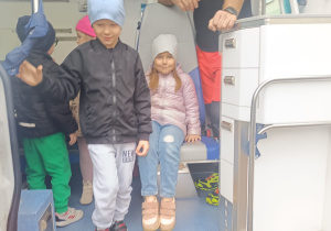 Pierwsza pomoc, czyli wizyta ratownika medycznego w przedszkolu - gr. XI i XII