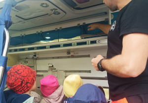 Pierwsza pomoc, czyli wizyta ratownika medycznego w przedszkolu - gr. XI i XII