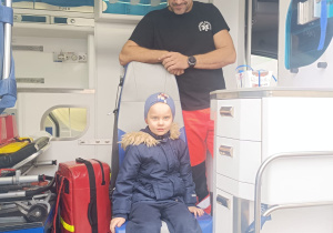 Pierwsza pomoc, czyli wizyta ratownika medycznego w przedszkolu - gr. XI i XII