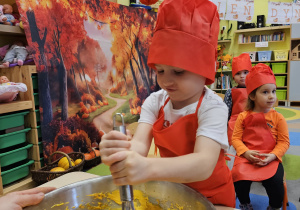 Pomarańczowy zawrót głowy- Dzień Dyni w grupie X.