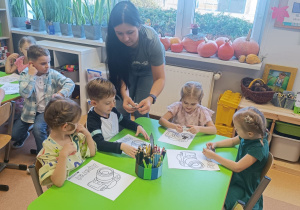 Poznajemy tajniki zawodu fotografa, czyli wizyta mamy Tymoteuszka i jesienna sesja fotograficzna w gr. XII