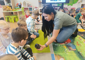 Poznajemy tajniki zawodu fotografa, czyli wizyta mamy Tymoteuszka i jesienna sesja fotograficzna w gr. XII