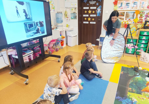 Poznajemy tajniki zawodu fotografa, czyli wizyta mamy Tymoteuszka i jesienna sesja fotograficzna w gr. XII