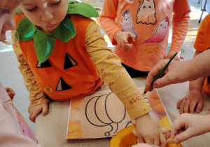 Zajęcia koleżeńskie "Na dyniowej grządce" w grupie II i VII