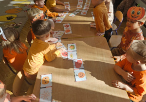 Zajęcia koleżeńskie "Na dyniowej grządce" w grupie II i VII