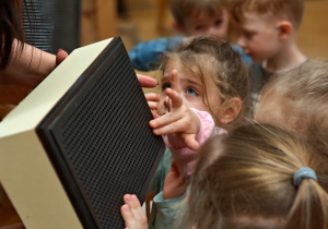 „Mała i duża Ojczyzna”- projekt edukacyjny i zajęcia w przedszkolnym Mini Muzeum „Na szlaku historii”- gr. II