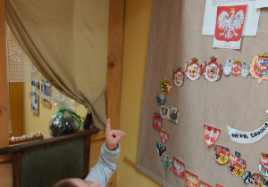 „Mała i duża Ojczyzna”- projekt edukacyjny i zajęcia w przedszkolnym Mini Muzeum „Na szlaku historii”- gr. II