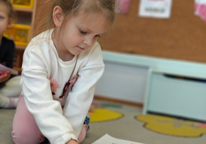 „Mała i duża Ojczyzna”- projekt edukacyjny i zajęcia w przedszkolnym Mini Muzeum „Na szlaku historii”- gr. II