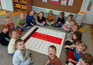 „Mała i duża Ojczyzna”- projekt edukacyjny i zajęcia w przedszkolnym Mini Muzeum „Na szlaku historii”- gr. II