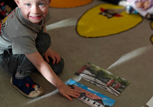 „Mała i duża Ojczyzna”- projekt edukacyjny i zajęcia w przedszkolnym Mini Muzeum „Na szlaku historii”- gr. II
