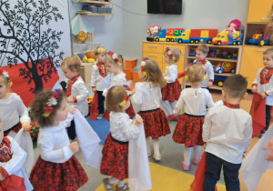 "Jesteśmy Polką i Polakiem..." - Święto Niepodległości w grupie IX