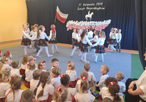 "Jesteśmy Polką i Polakiem..." - Święto Niepodległości w grupie IX