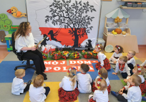 "Jesteśmy Polką i Polakiem..." - Święto Niepodległości w grupie IX