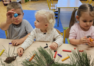 Projekt „Sensoryczna jesień” w grupie I maluszków