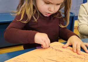 Projekt „Sensoryczna jesień” w grupie I maluszków