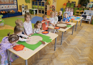 Projekt „Sensoryczna jesień” w grupie I maluszków