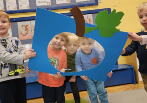 Projekt „Sensoryczna jesień” w grupie I maluszków