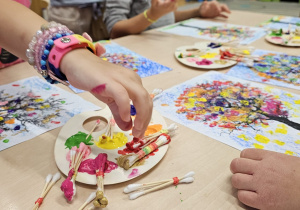 Projekt „Jesienne tajemnice przyrody” w gr. IV