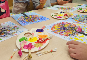 Projekt „Jesienne tajemnice przyrody” w gr. IV