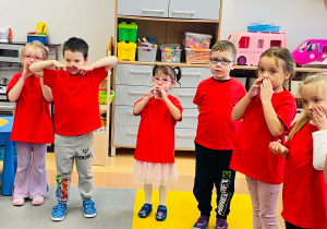 3 kroki dla bezpieczeństwa- akcja DZIECIŃSTWO BEZ PRZEMOCY w gr. XI