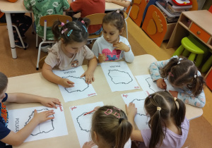 Patriotyzm na dziecięcą miarę – realizacja projektu „Polska to moja ojczyzna” w grupie X.