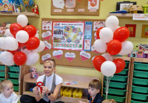 Patriotyzm na dziecięcą miarę – realizacja projektu „Polska to moja ojczyzna” w grupie X.