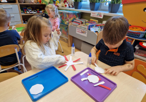 Patriotyzm na dziecięcą miarę – realizacja projektu „Polska to moja ojczyzna” w grupie X.