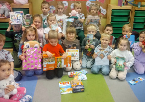 akcja charytatywna pt. "Dzień Pluszowego Misia dla łódzkich szpitali dziecięcych"