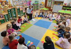 „Jesteśmy bezpieczni i szczęśliwi w domu i w przedszkolu” – zajęcia w grupie XII