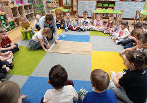 „Jesteśmy bezpieczni i szczęśliwi w domu i w przedszkolu” – zajęcia w grupie XII