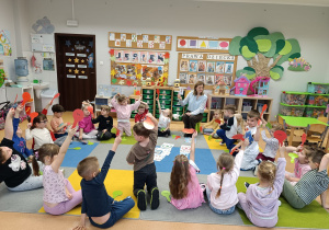 „Jesteśmy bezpieczni i szczęśliwi w domu i w przedszkolu” – zajęcia w grupie XII