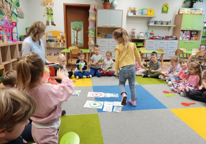 „Jesteśmy bezpieczni i szczęśliwi w domu i w przedszkolu” – zajęcia w grupie XII