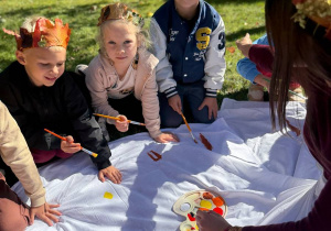 "Jesienna paleta barw"- projekt edukacyjny w grupie VI