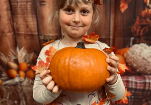 "Jesienna paleta barw"- projekt edukacyjny w grupie VI