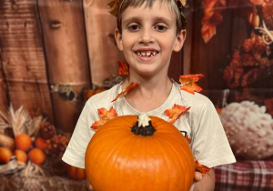 "Jesienna paleta barw"- projekt edukacyjny w grupie VI