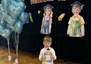 Pasowanie na przedszkolaka w grupie VII